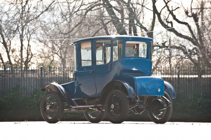  Detroit Electric Brougham 1916 года  (фото 14 из 14)